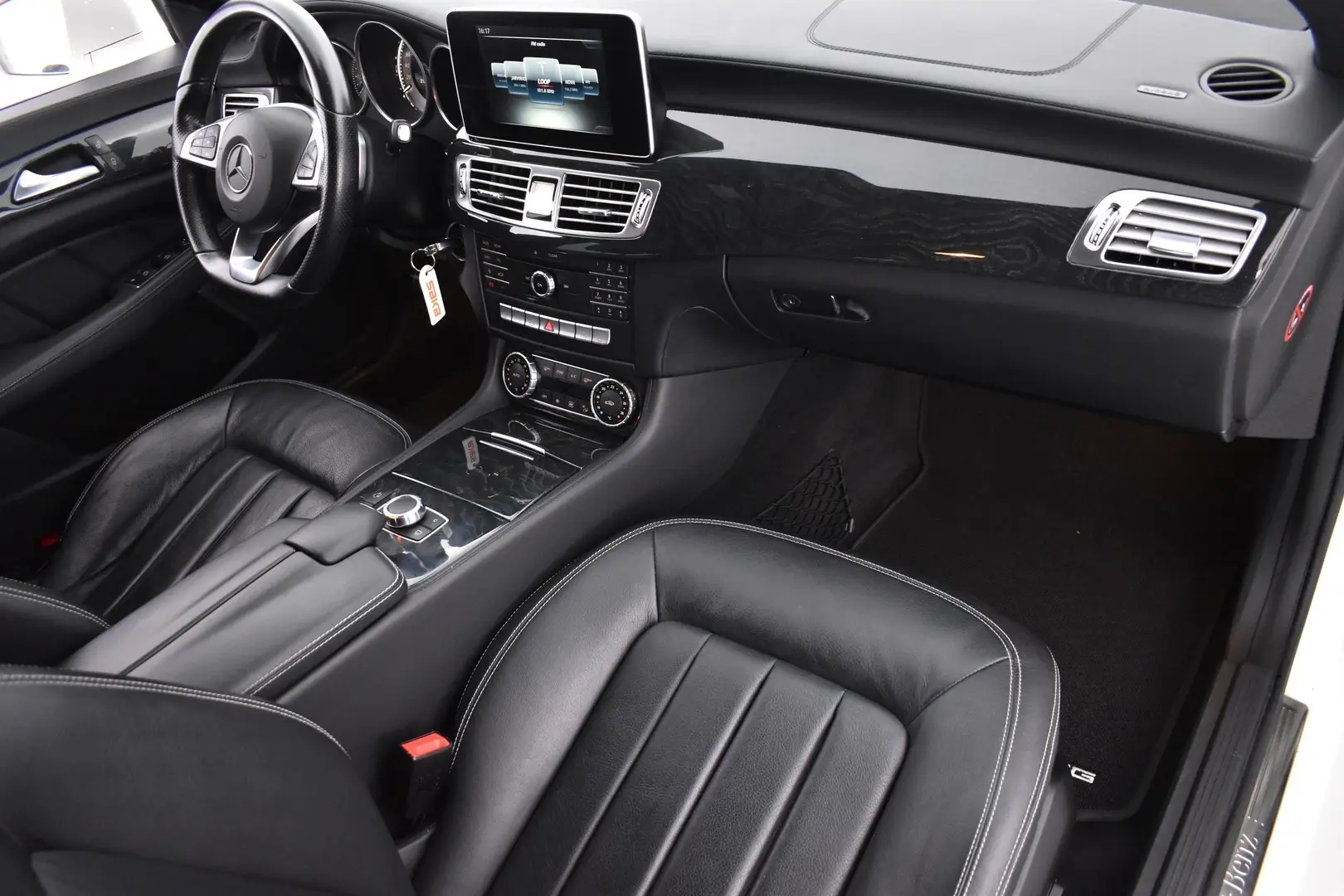 Car Image - mVR9odQt4c6ElLhBcWNBQ