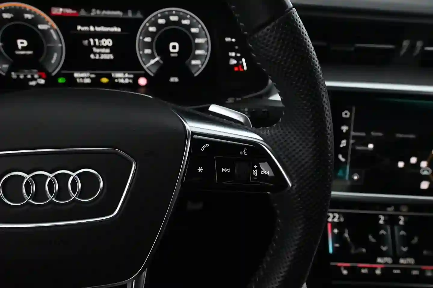 Car Image - 38RPOjEloqJ2WpbzLe2fxR