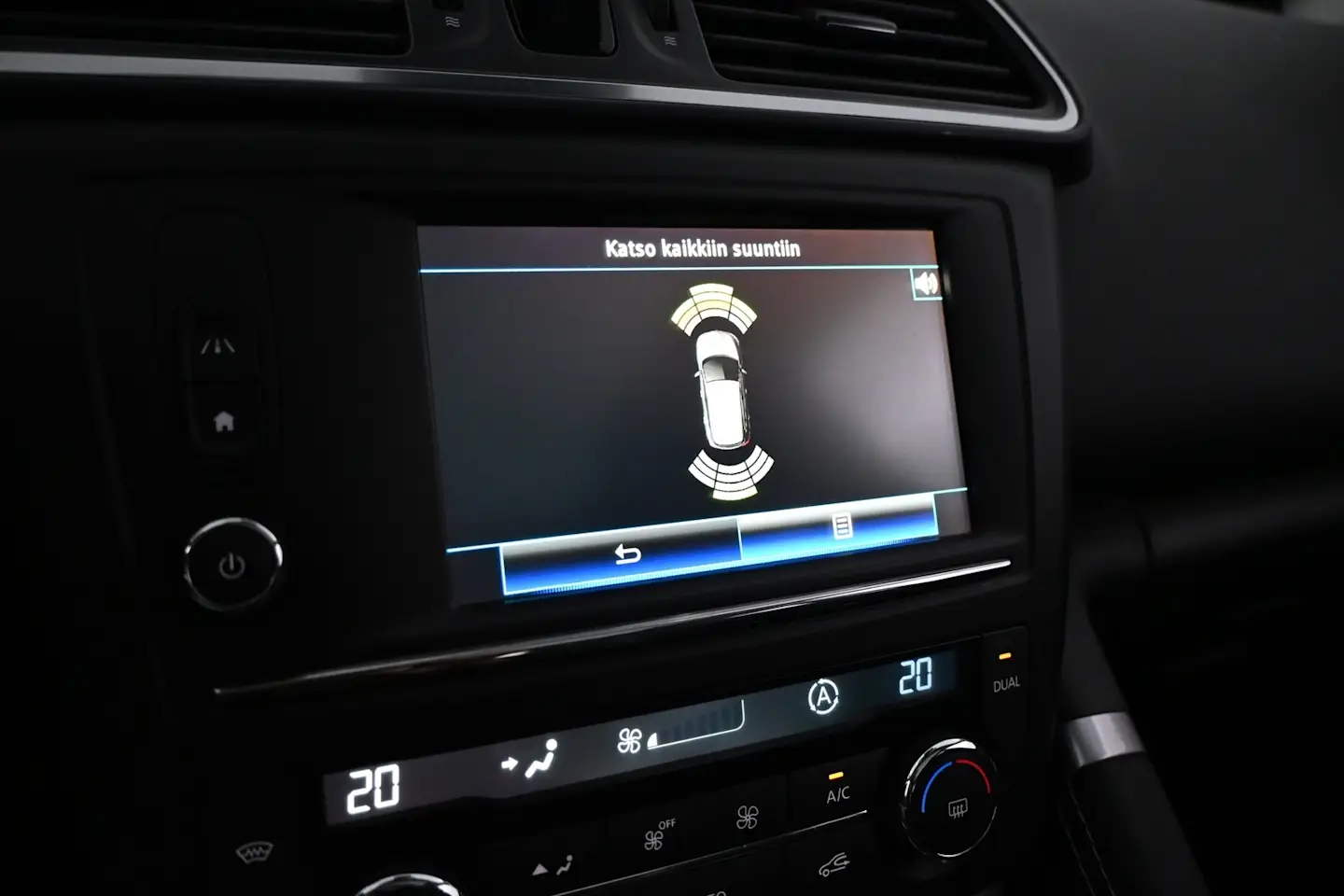 Car Image - 4XqsWYeUMPzzaAD6Cr1piC