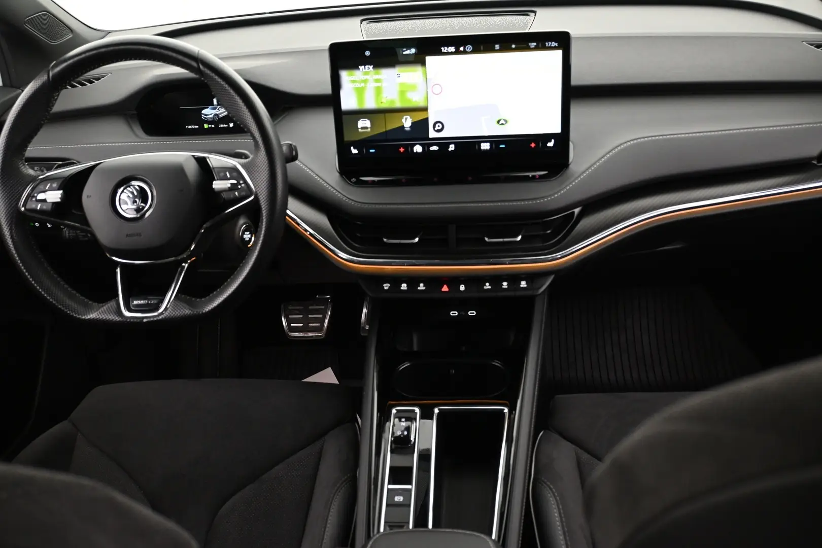 Car Image - 67f0P4Cwi2clHJnZLfDdLN