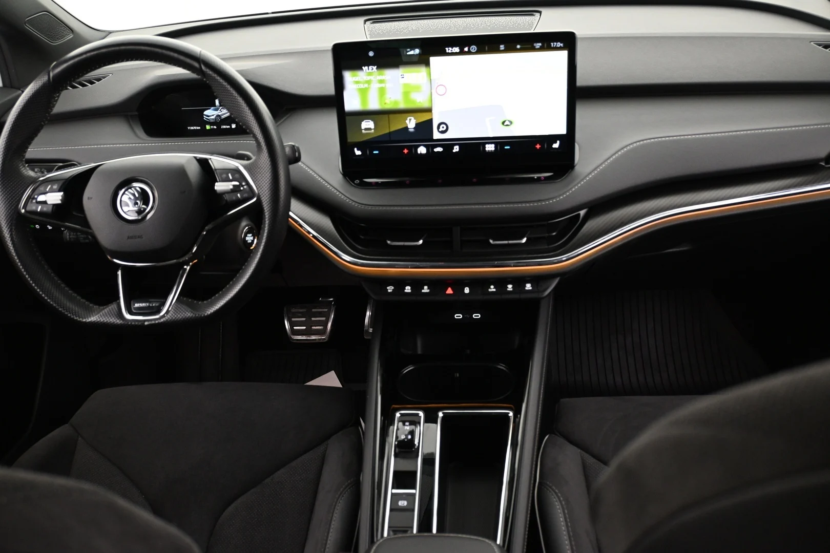 Car Image - 67f0P4Cwi2clHJnZLfDdLN