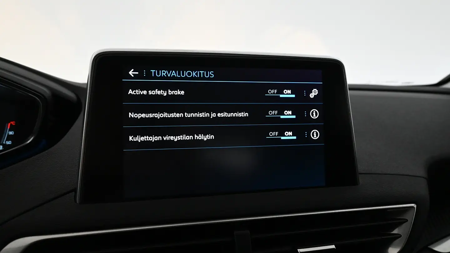 Car Image - 4ZQe2mzEq3YhB10Mxc7mvJ