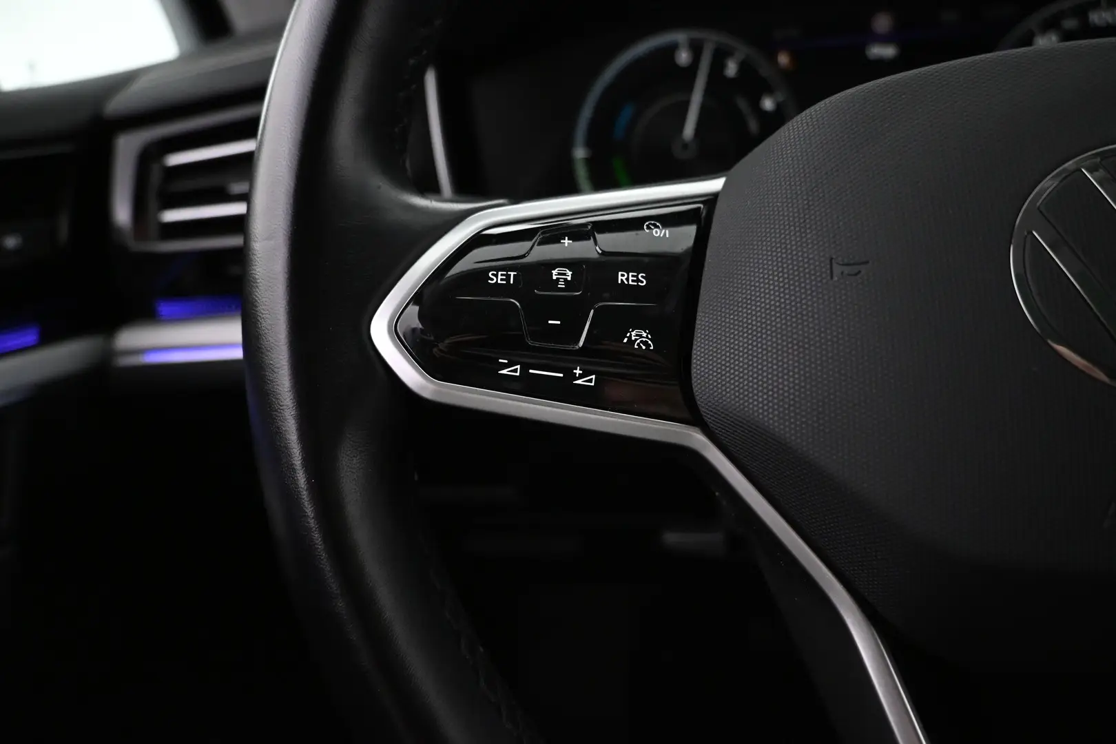 Car Image - PG3jZk6VRWkdzr5Cvq8AX