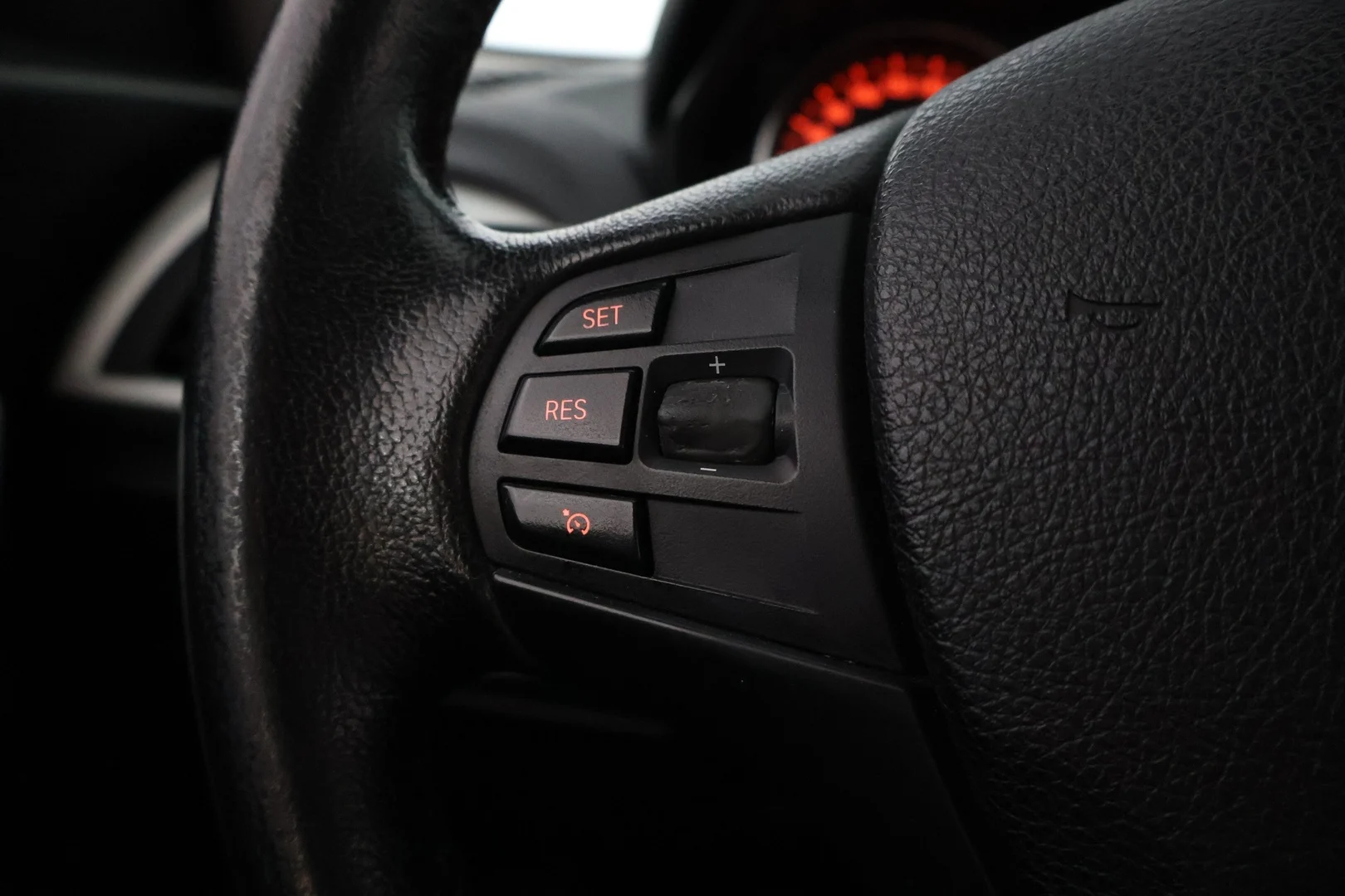 Car Image - 26vWwHw90rngJqrLA9PjLT