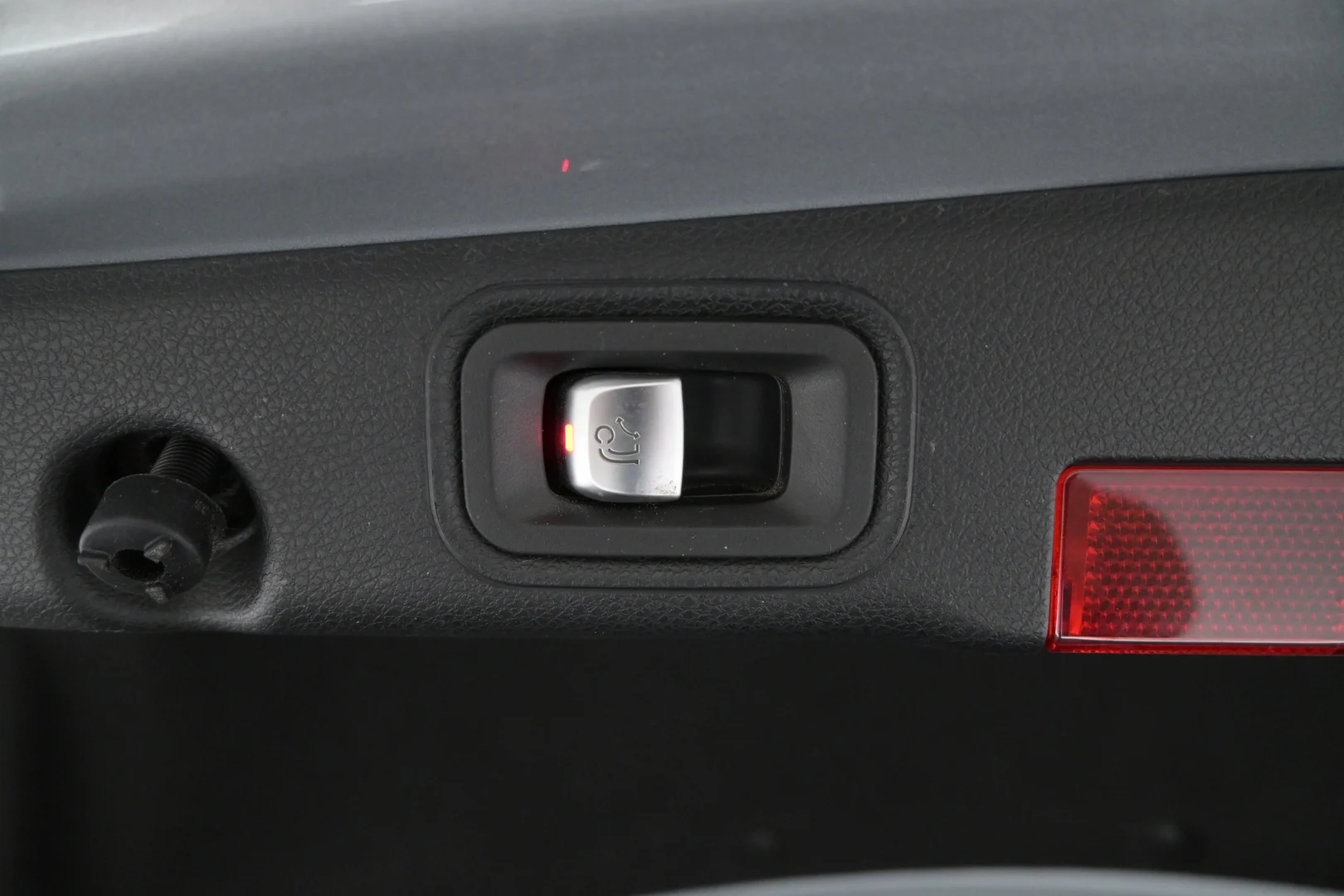 Car Image - 7t70eCS5KD9S2XgGO5uJfd
