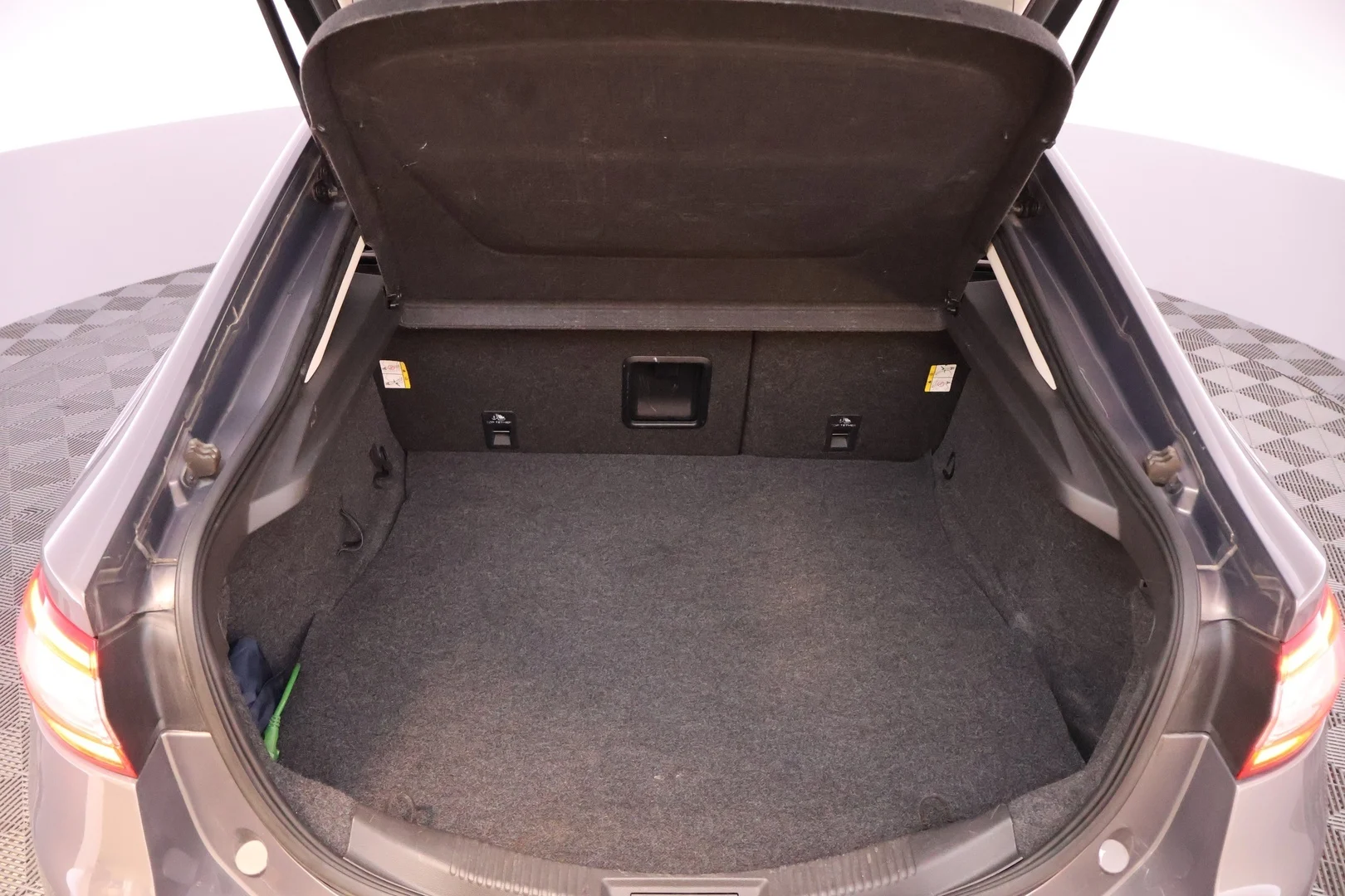 Car Image - 5AmwRkWppMe9AYsCX1lw35