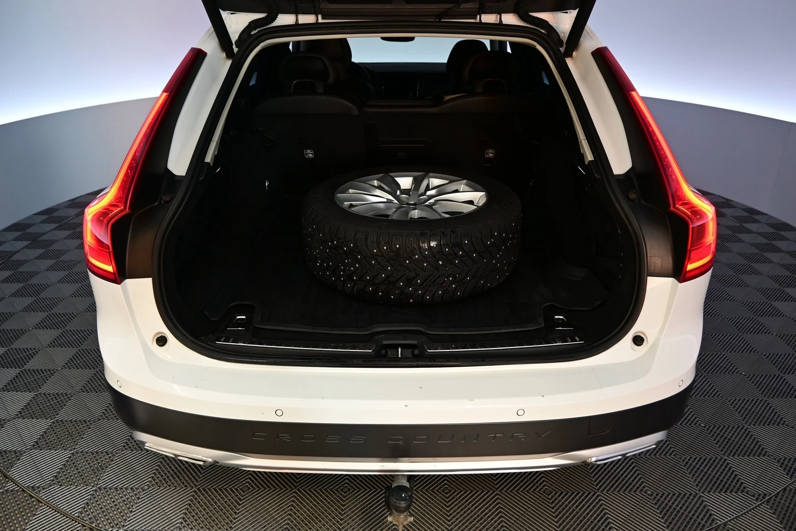 Car Image - 5u6bJp6yb1pSg3GJ7jORlc