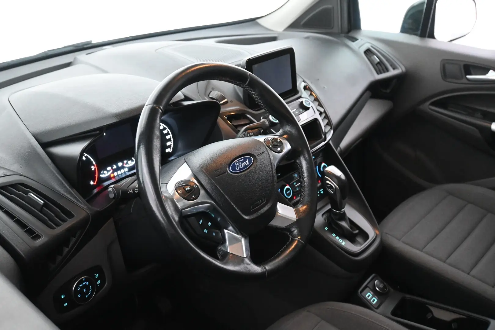 Car Image - 2J003JgOxcwxxtTTQqQmKE