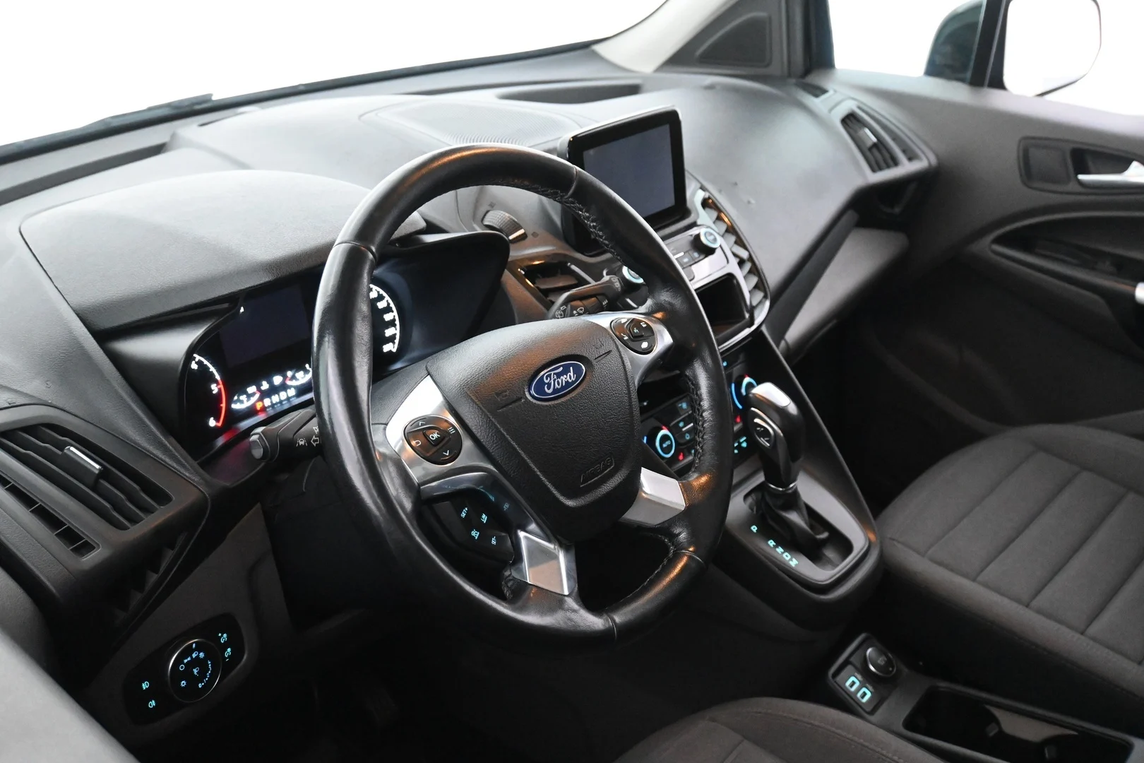 Car Image - 2J003JgOxcwxxtTTQqQmKE