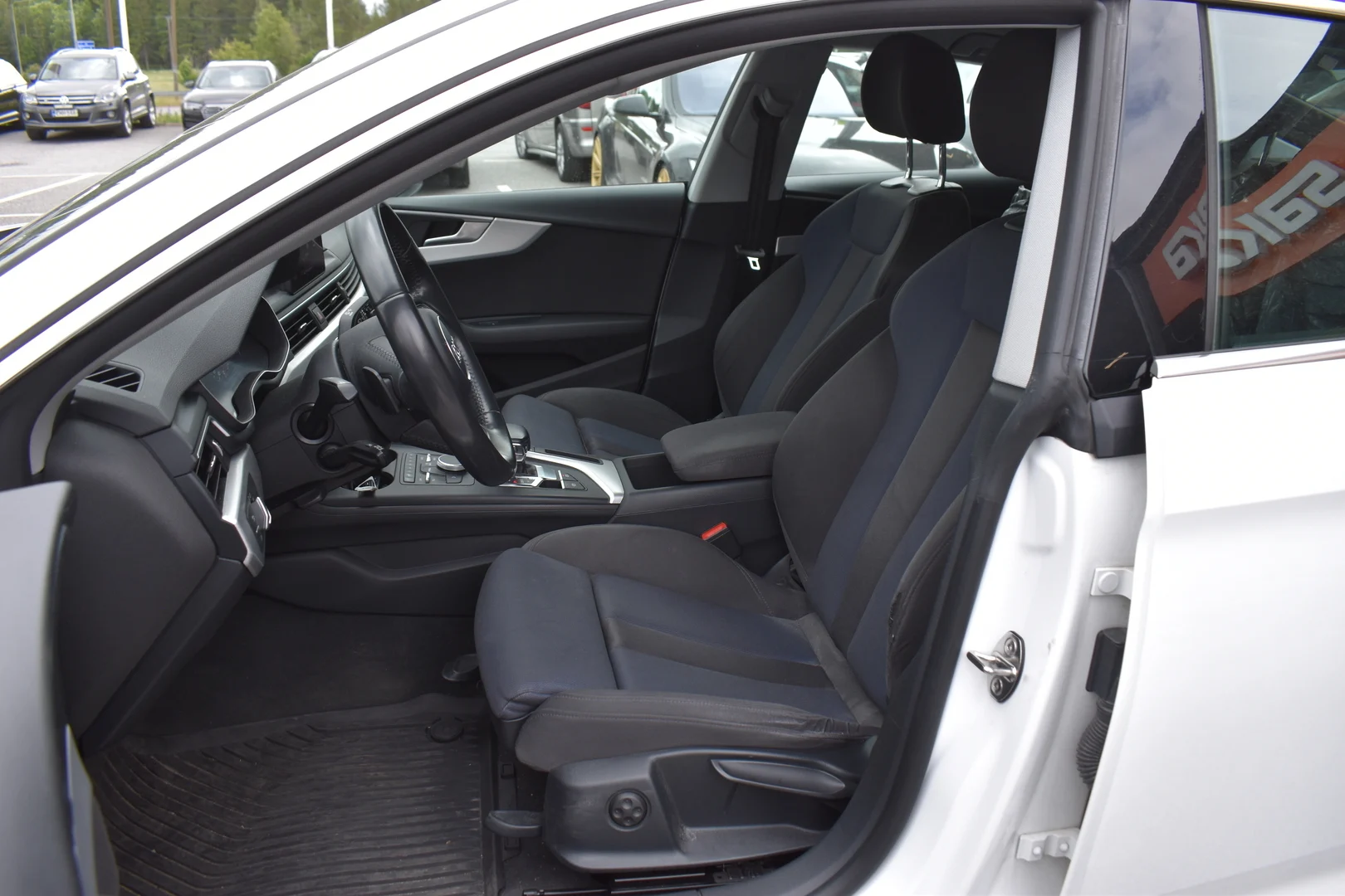 Car Image - 61Gotl5uY8fvwtEAlipNLV