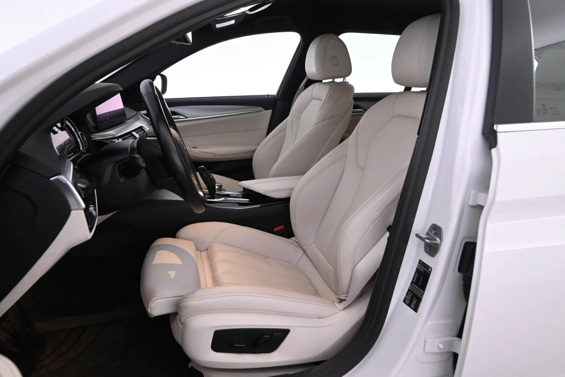 Car Image - 1ZqGQz1ZgxuVVE23QvaZf2