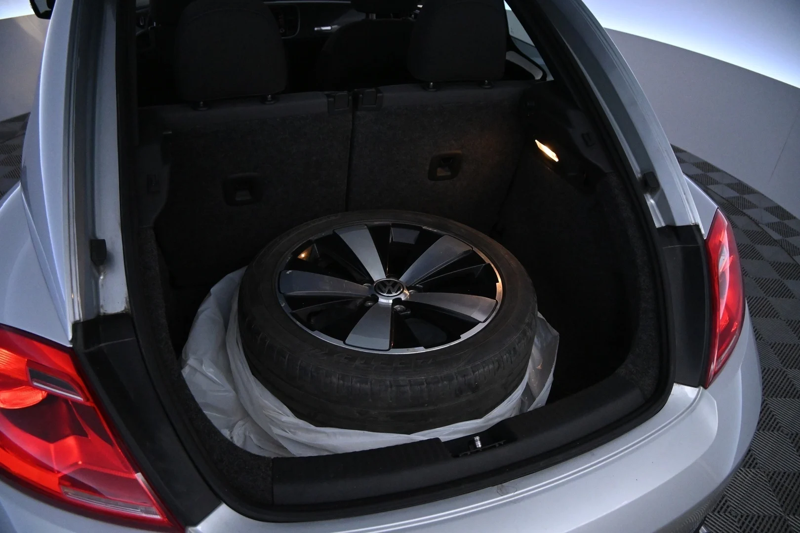 Car Image - qgb6gzpQIPtT3bHaA6Uwz