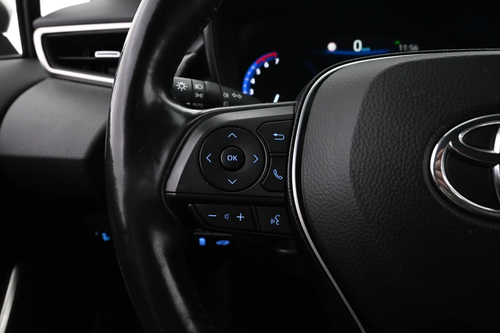 Car Image - 4IxABV9vpzZ3GopdIPyKYg