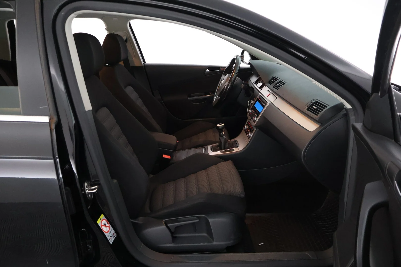 Car Image - mgEis4FRGHcc1MSb4S4tn
