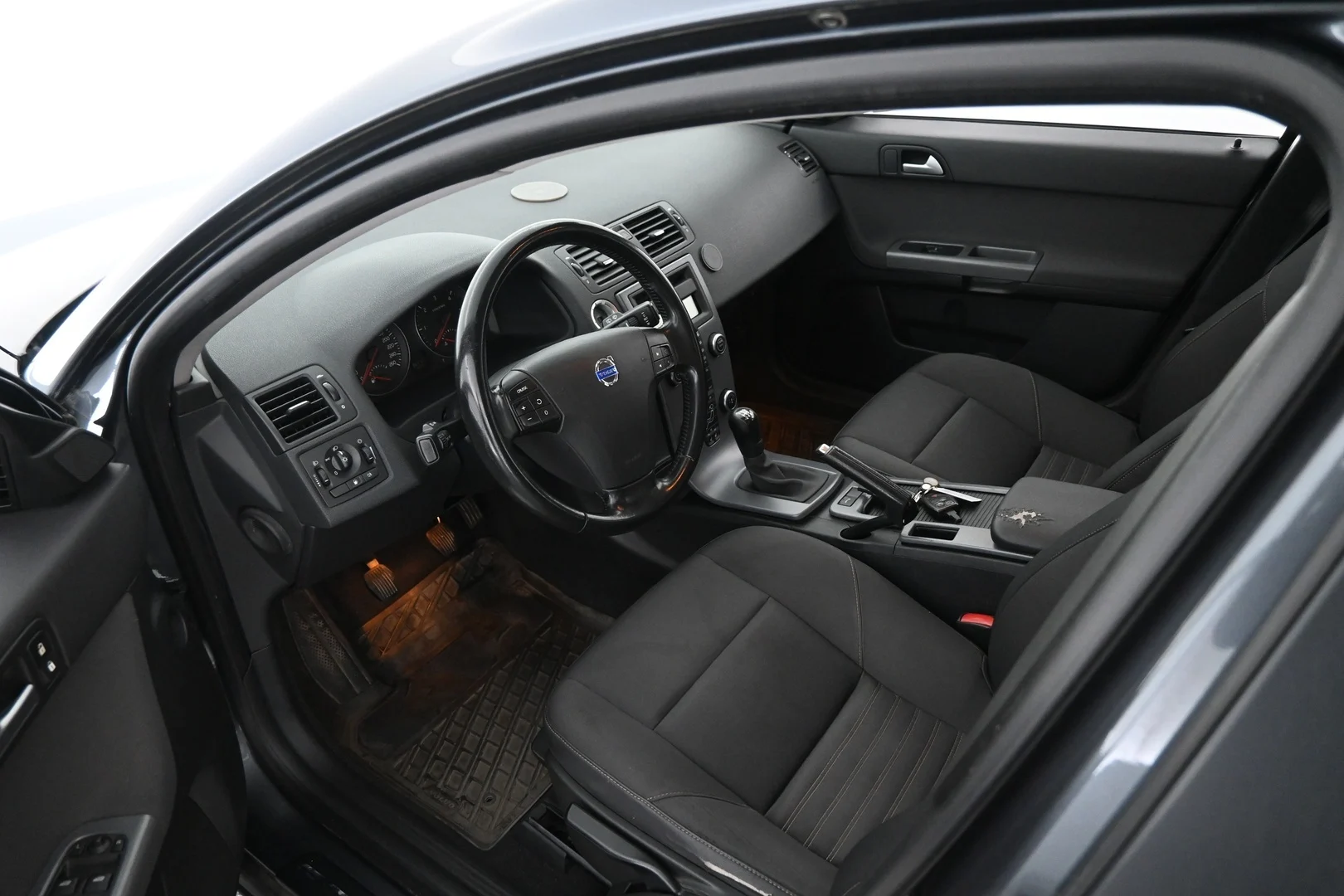 Car Image - 6V0ae4keGoz3hEZKxl3BVU