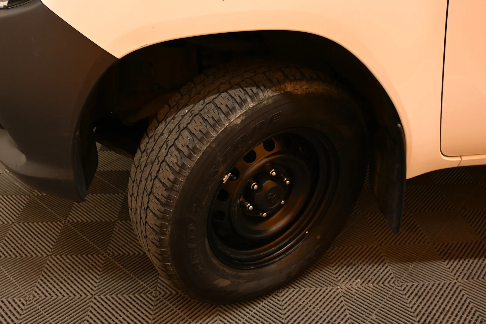 Car Image - 3OC1BzrSlfAsYznJZD0q2a