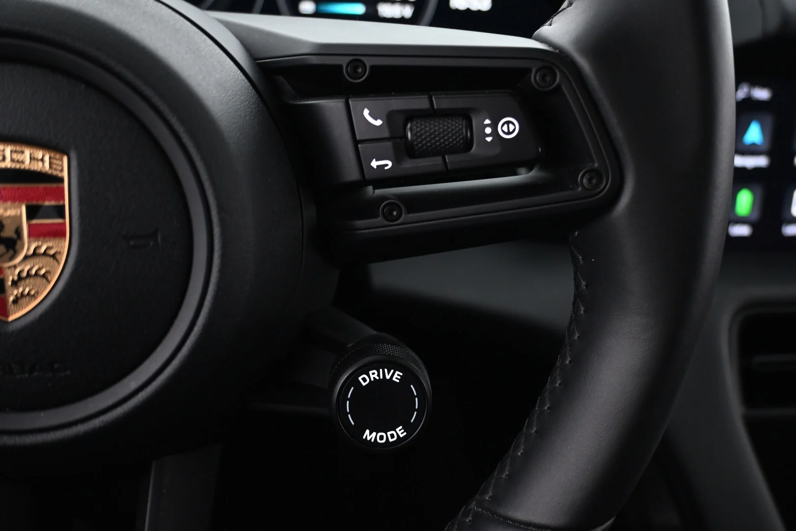 Car Image - 01tQzUgSSCoUfgx2gmYFsS
