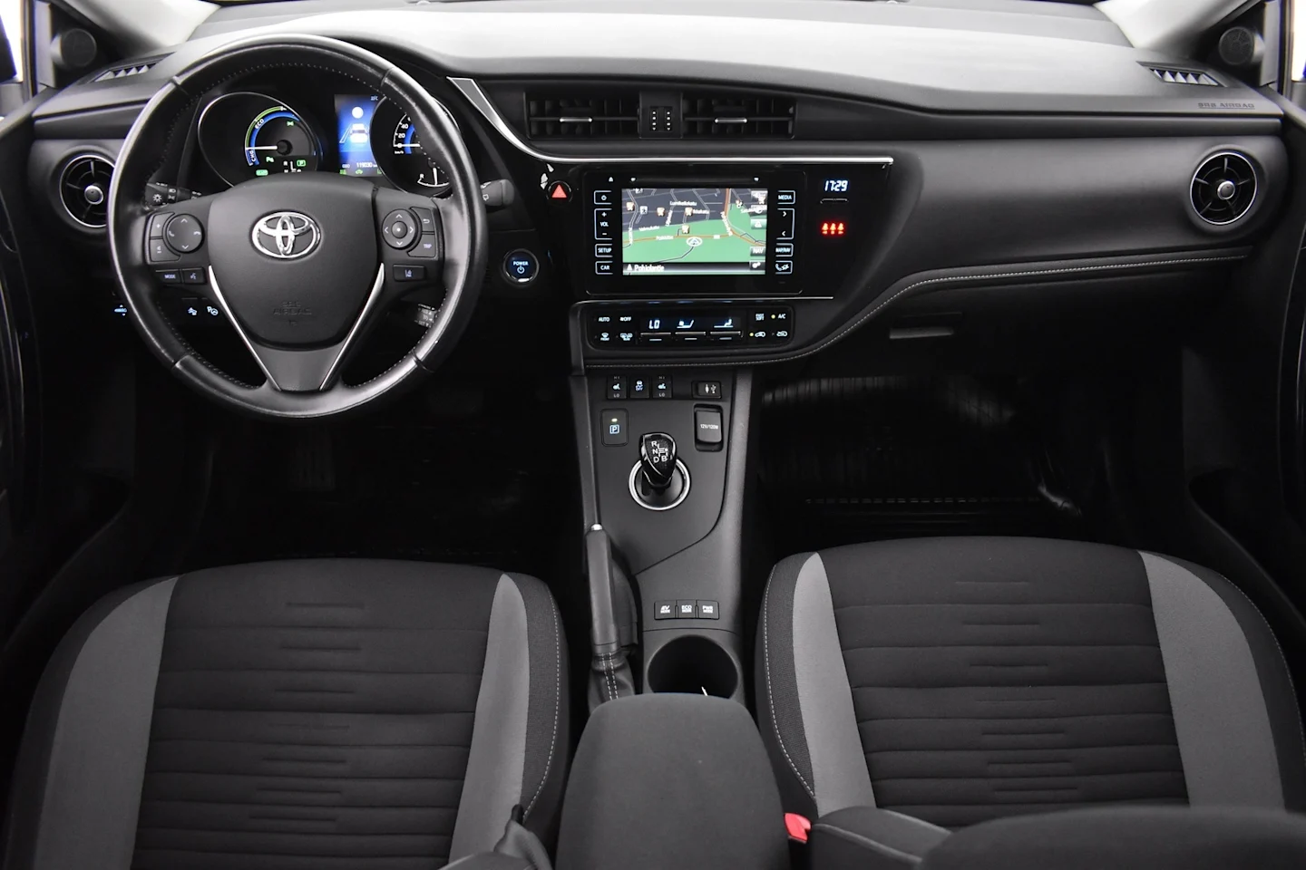 Car Image - 2UCnjWFNFgQzNzDpmMnt1e