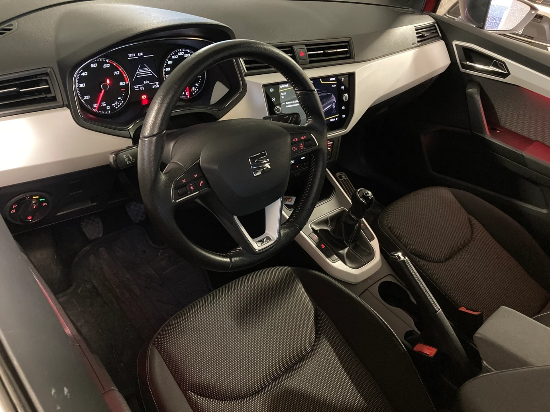 Car Image - 6uK5MtDIjqFjwpo7YoAsdo