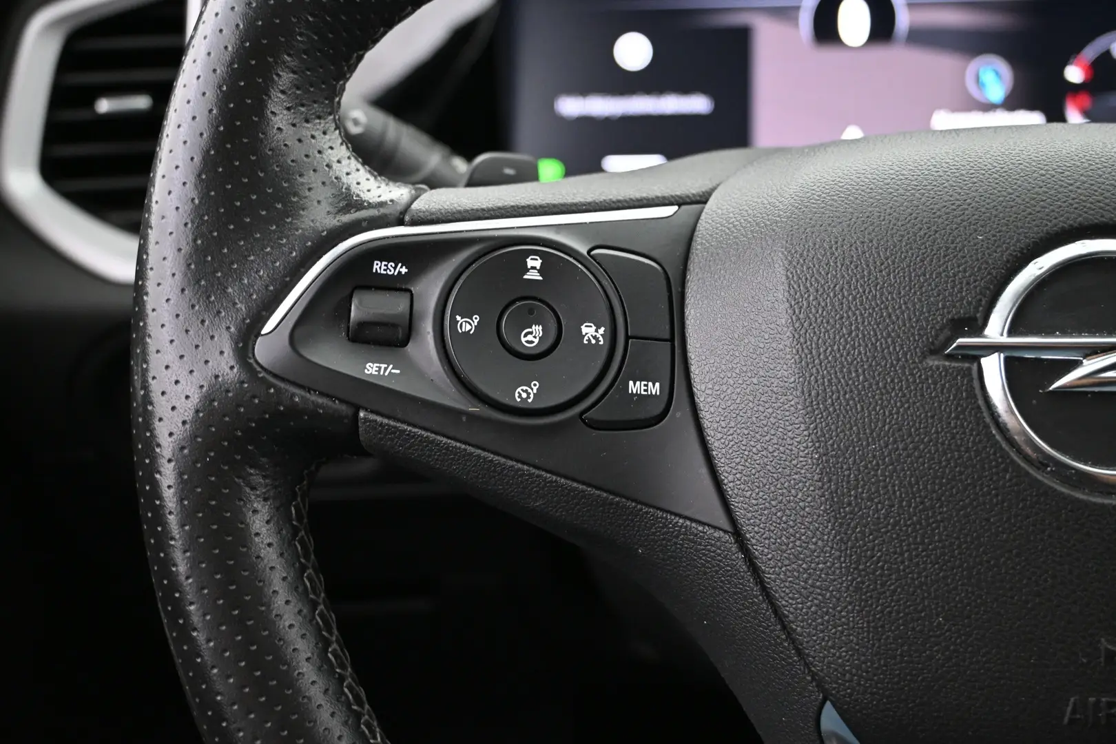Car Image - 3aAV3CzFKXn978546ojnGV