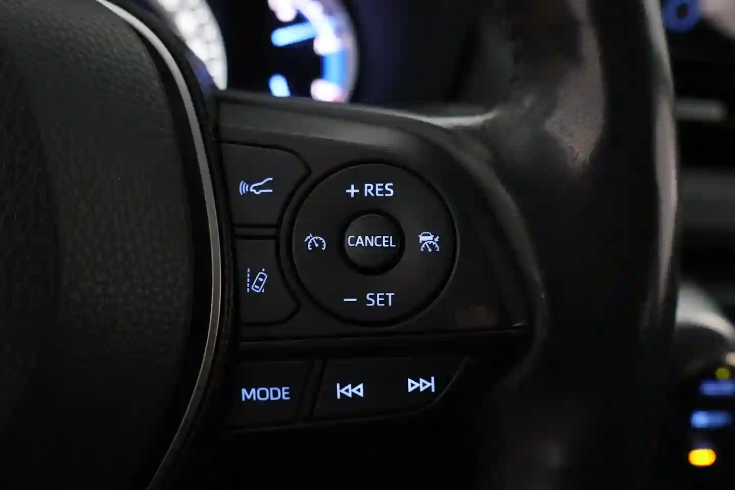 Car Image - 54lEwDgPemgLFdNwVlgiHg