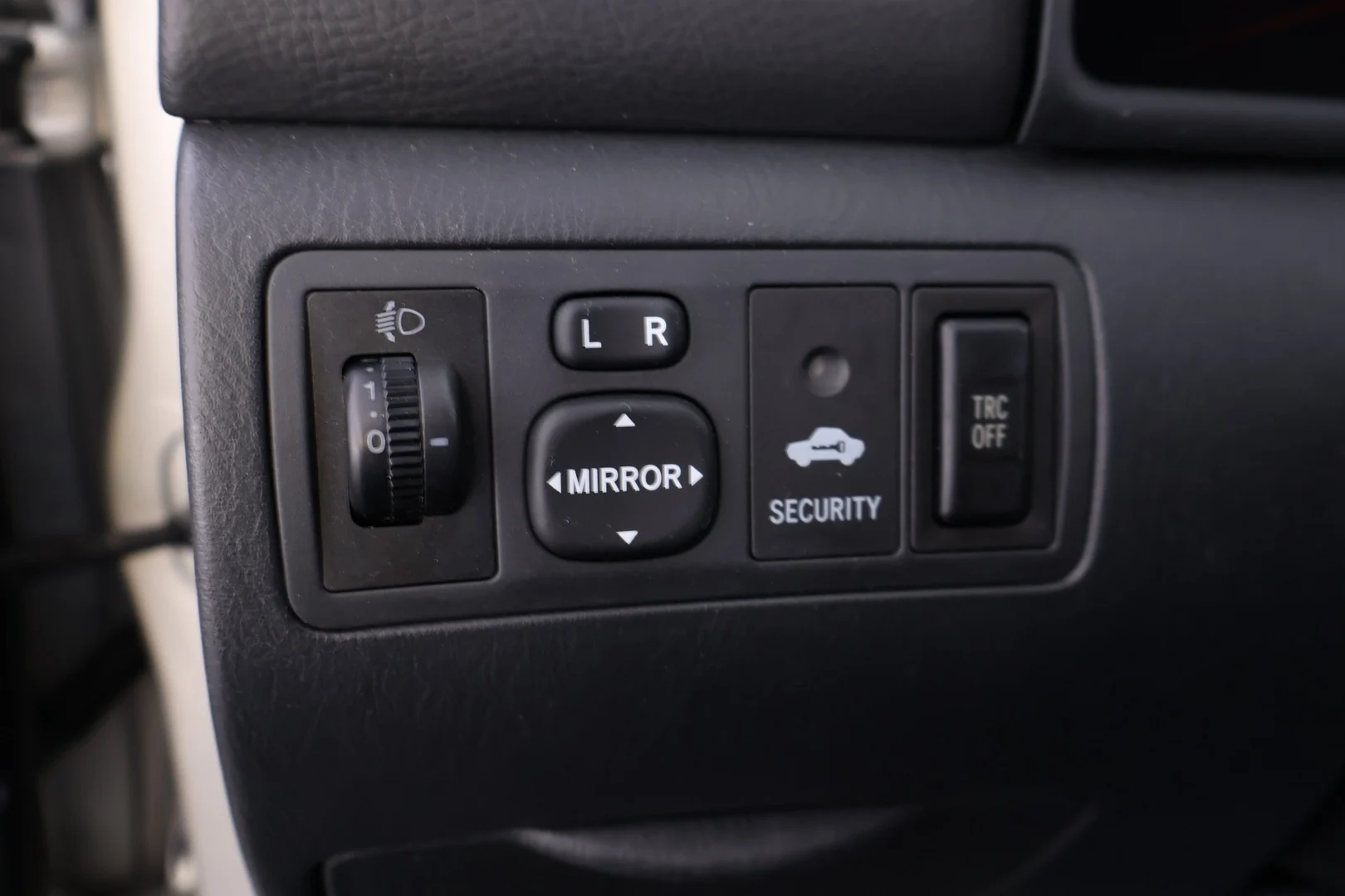 Car Image - 6qPsrv32bncqzWR5QOfs6L