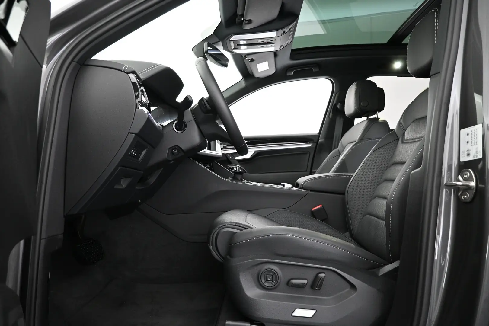 Car Image - 31z33pbrFM4IFXllkkKhvB
