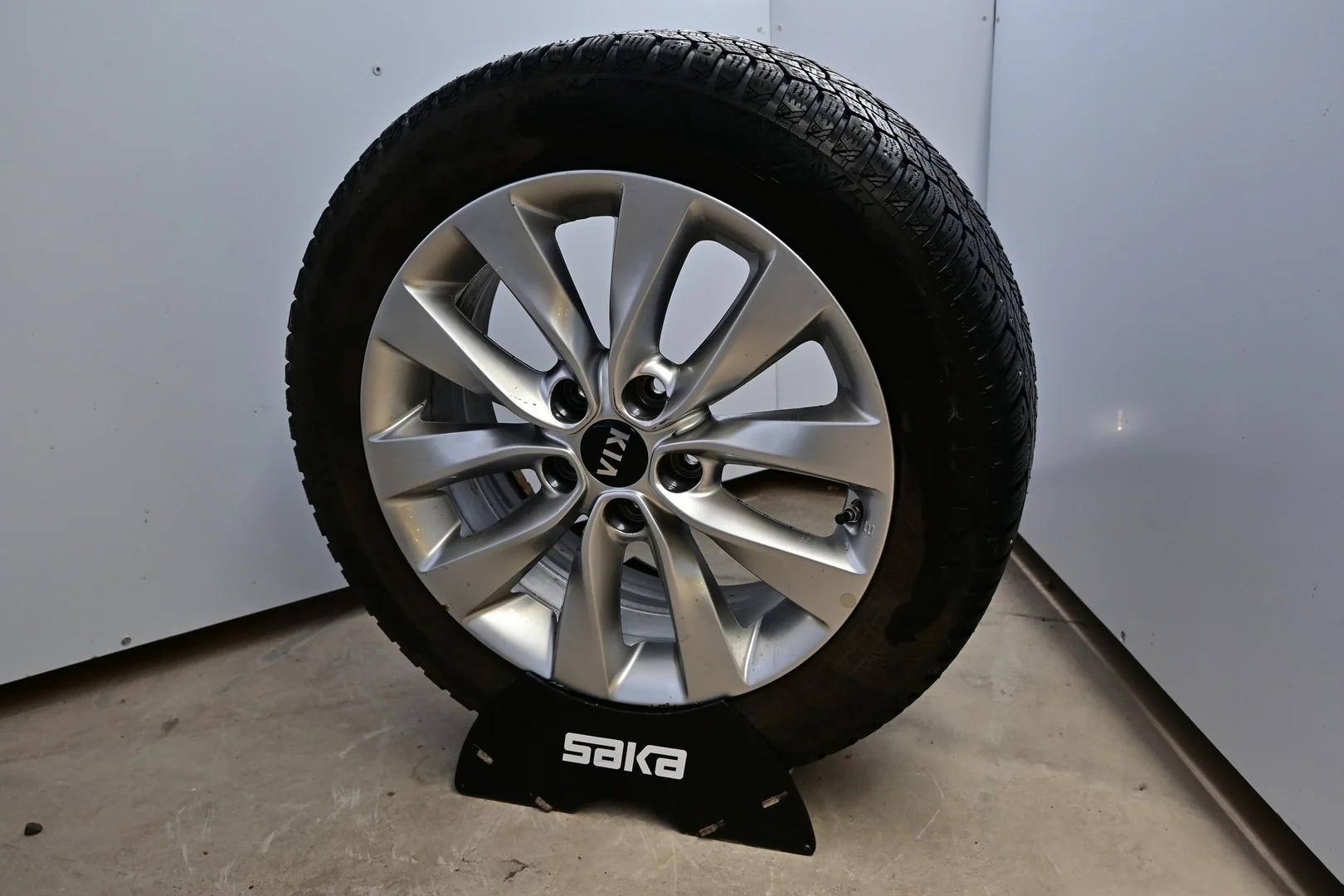 Car Image - 7zdTMHbSbLkOxYrMuCMkRQ