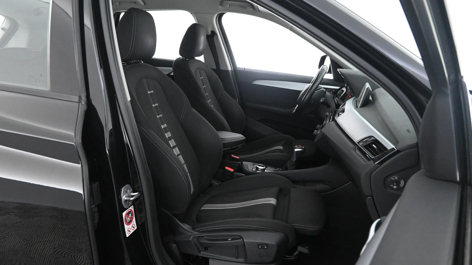 Car Image - 2qtBP7nYMcFiVnXSHBDyWq
