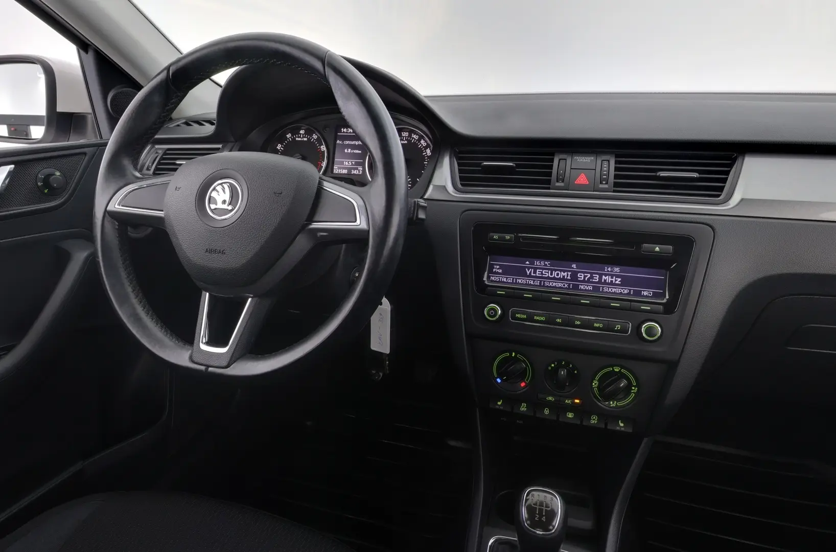 Car Image - 4F5BYQqLp1x2IHsR5lV7FD
