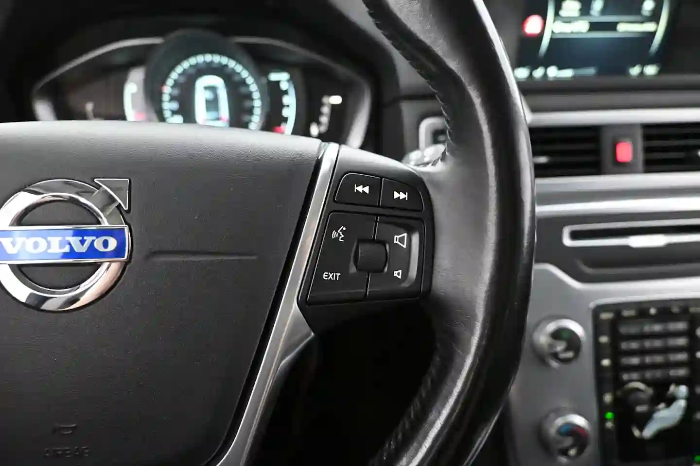 Car Image - 4Z9sYFg5yPwA9Q7q0lM0D8