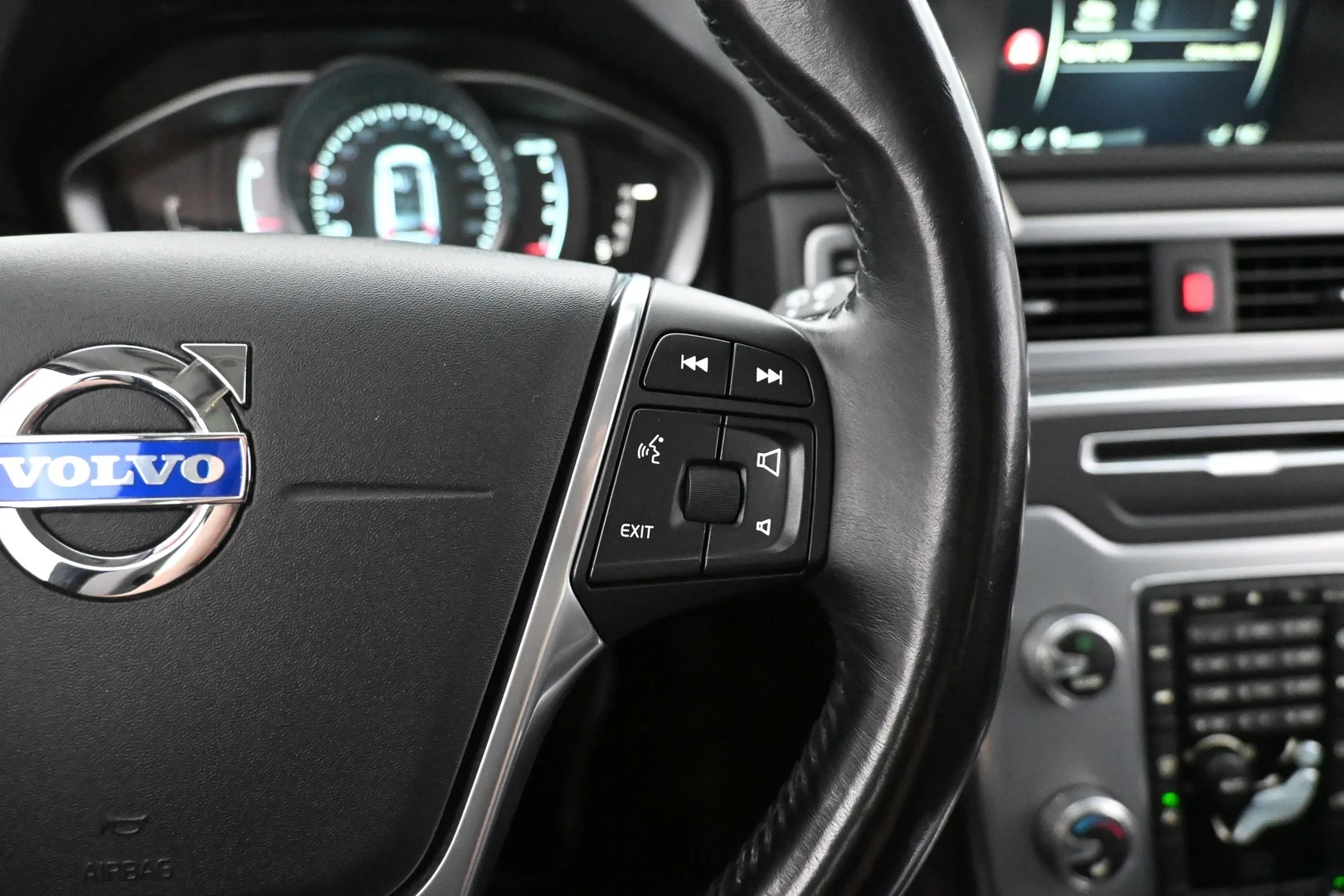 Car Image - 4Z9sYFg5yPwA9Q7q0lM0D8