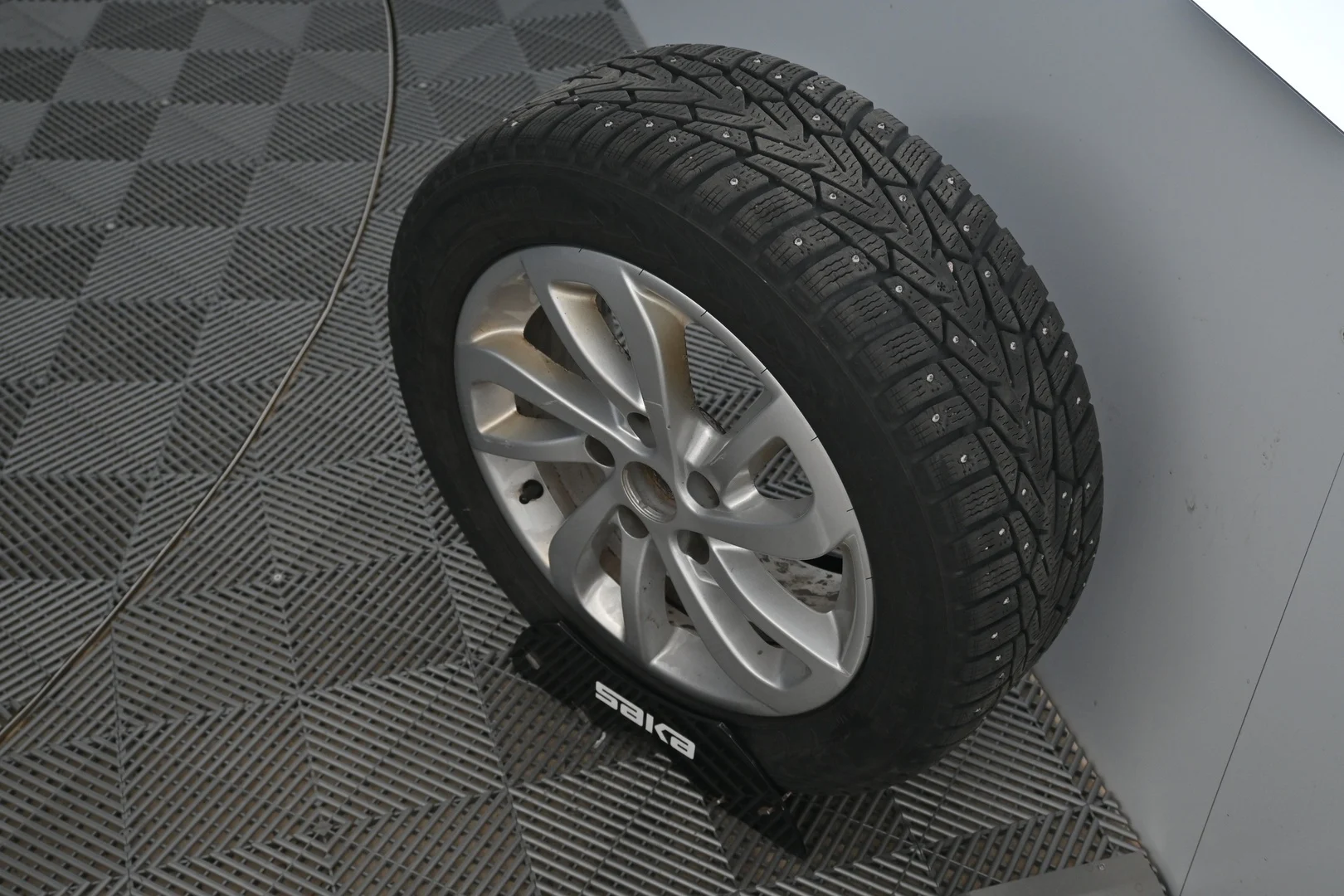 Car Image - 7cw0kXgJYNLVfUiTIq70S3