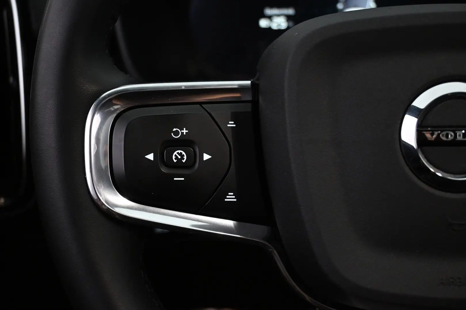 Car Image - 2ei4CN7UrdQCdegTkEVarS