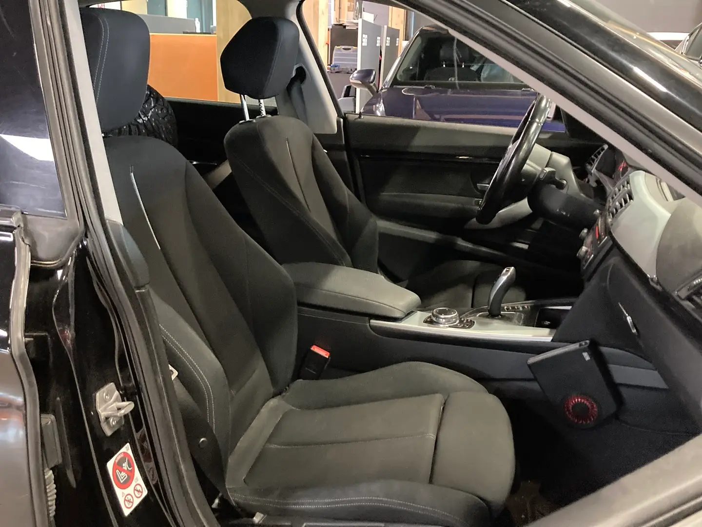 Car Image - 6J4t15bnUzQftupnKcV7rd