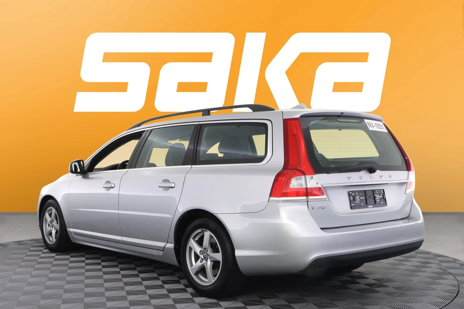 Car Image - 5DEIQExMdf1vqaKKkPs0SF