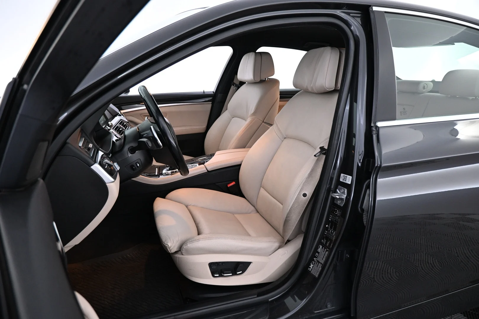 Car Image - 5H2JuekXkPVxCFtKchPWuM