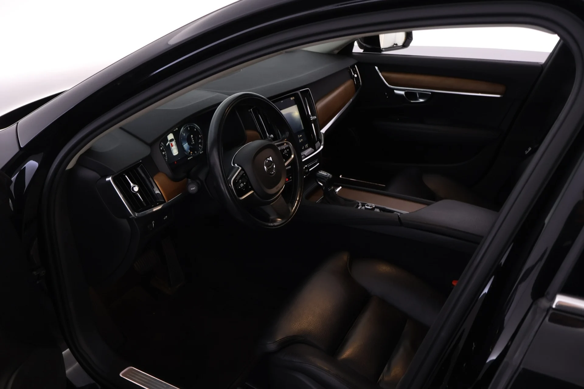 Car Image - 5JHognoPycRy1XNycg9pQQ