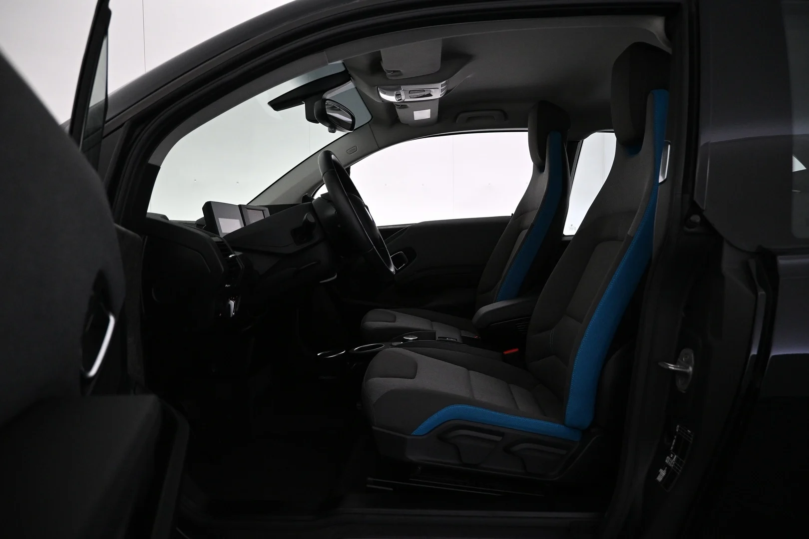Car Image - 2fTF8oIBd1QL5EybzkvBLv