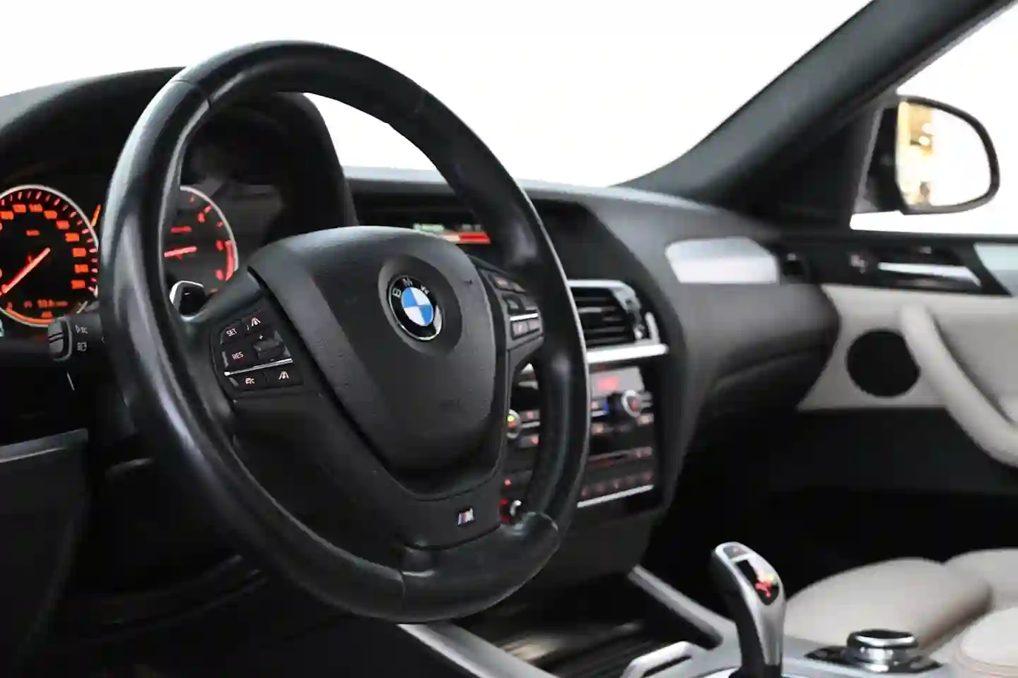 Car Image - 3cKf37M28dTio3kWO8YJrp