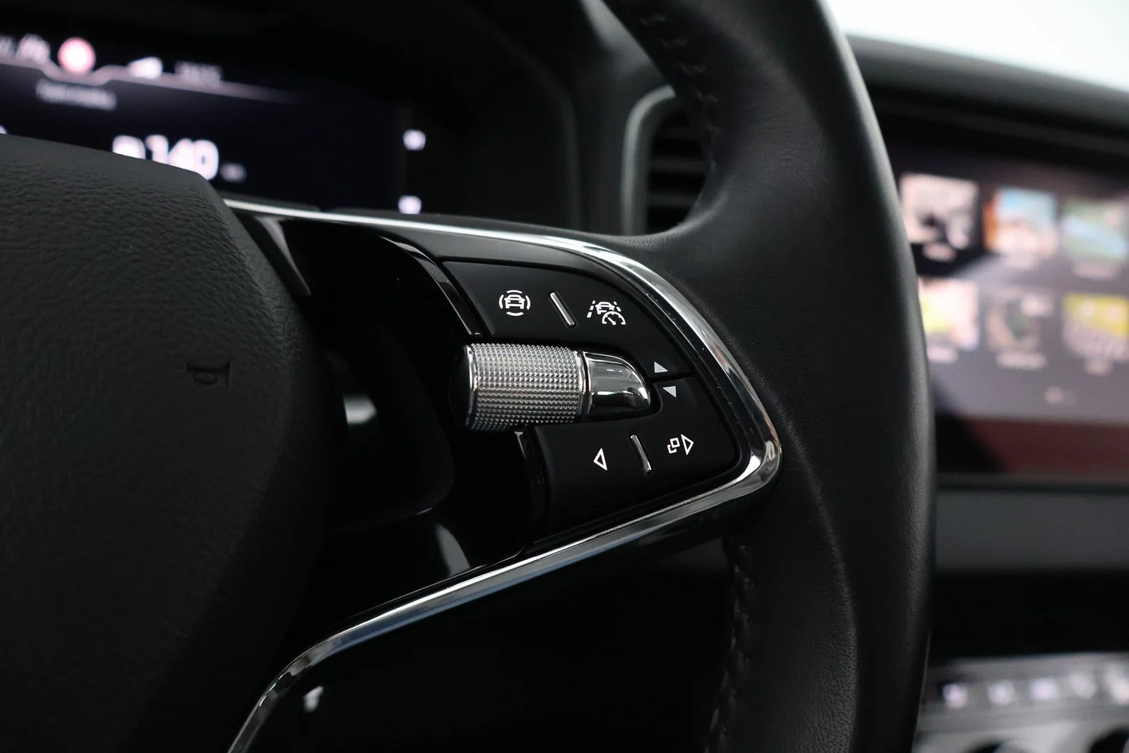 Car Image - 4Go0dQAwKBAvxrYWFR1efm