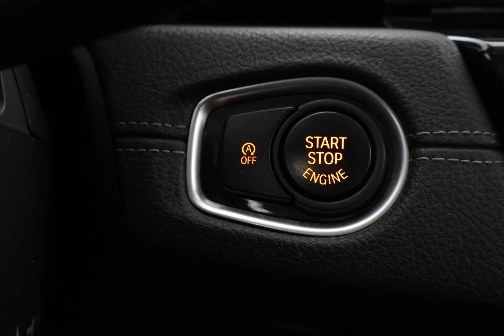 Car Image - 5U9jrrJv3mzmF4vkOO1ZXp