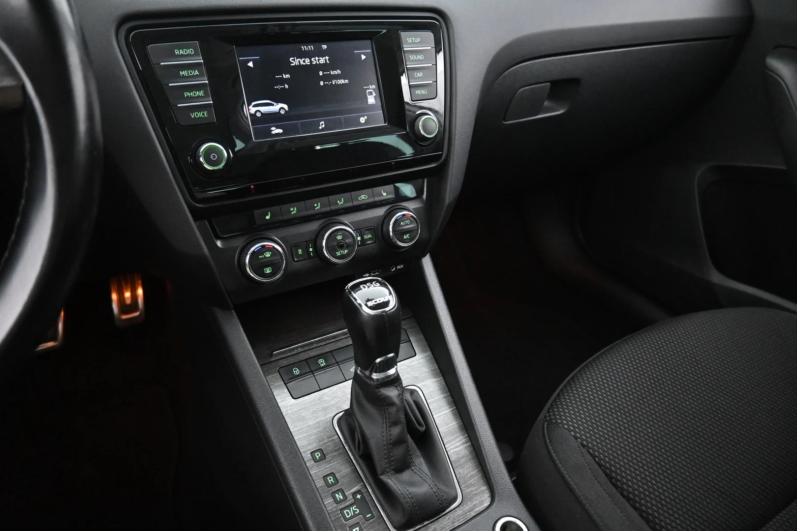 Car Image - 72YtNw0L6Q02AhpjgOzRr6