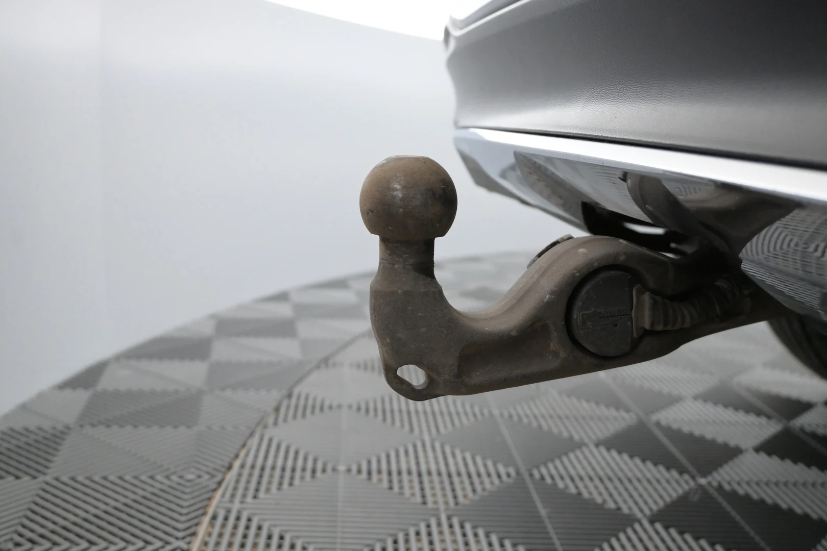 Car Image - 2QhEJfl5J3HzsHCX3ubMQO