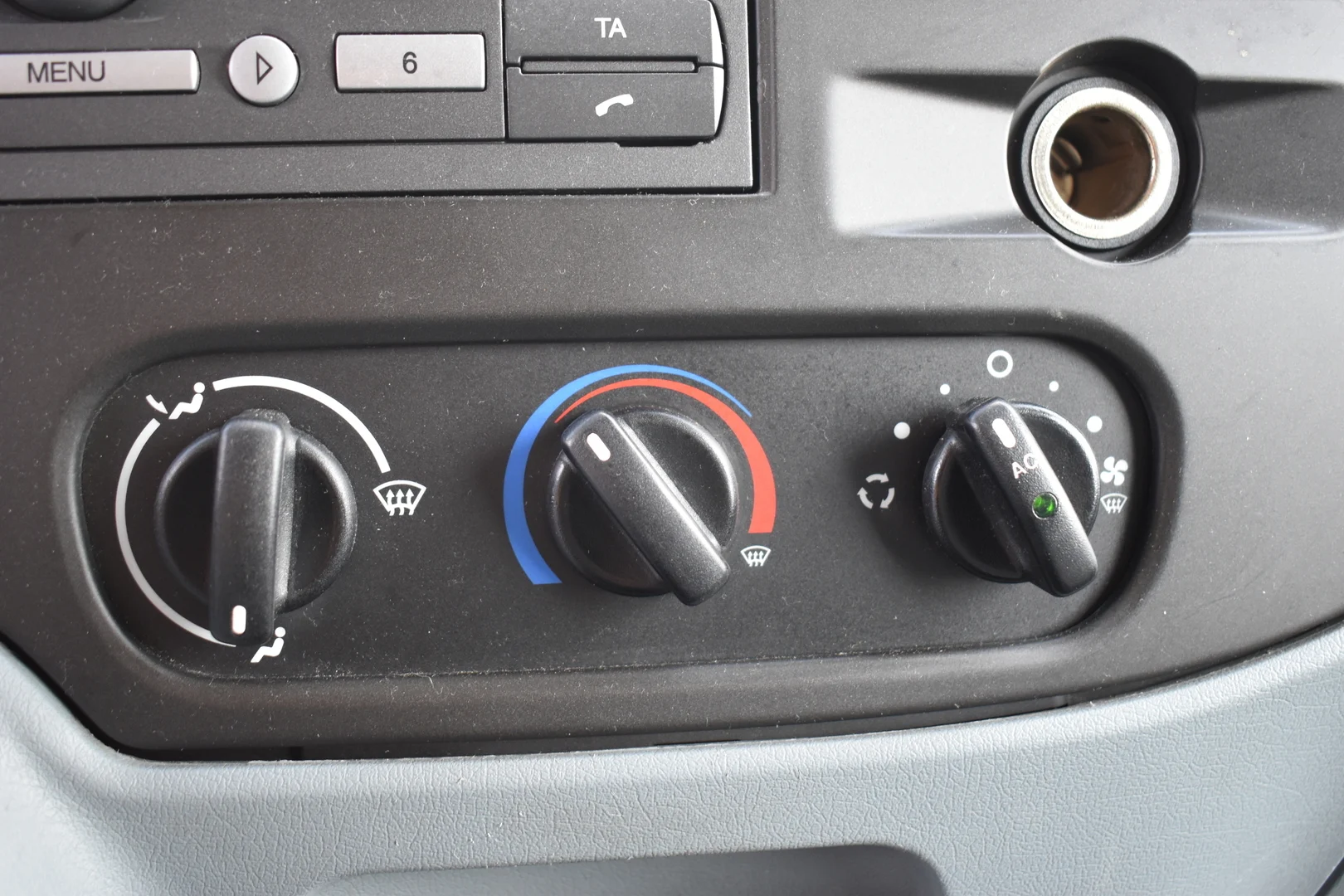 Car Image - 7CRZX4ayv0cRrXkCd9p75Z