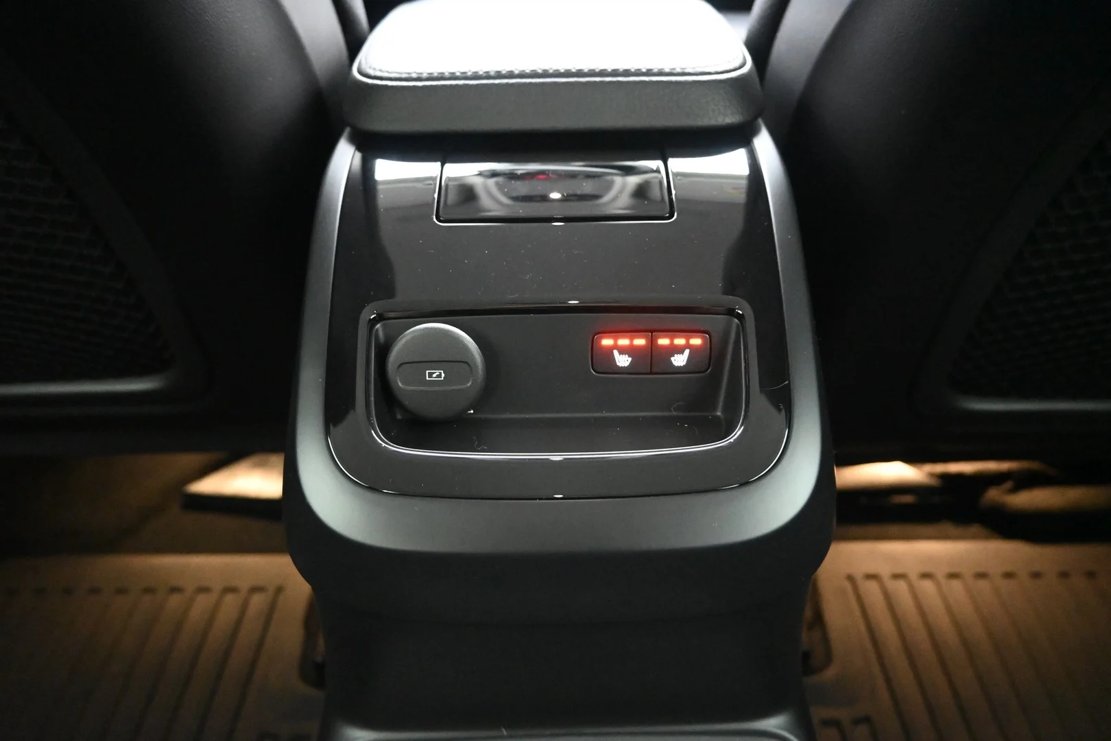 Car Image - 5SB8ZeXvJ8Wu8ZmbTx45Pv