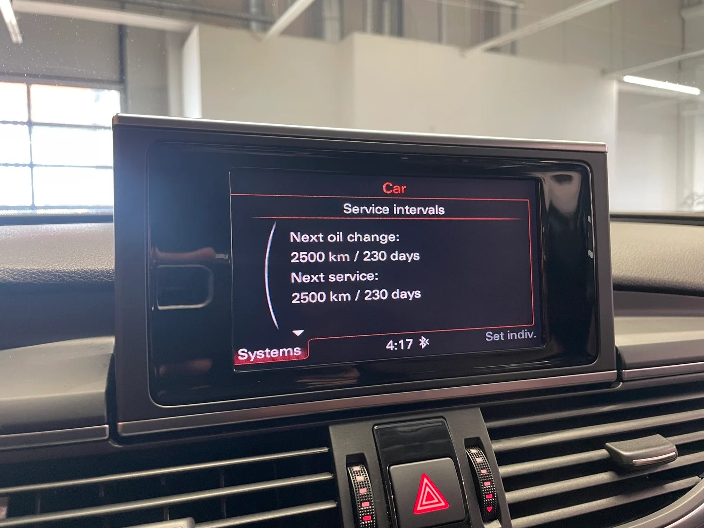 Car Image - 6JI6Ua9BB20aoM6xz8ZYy3
