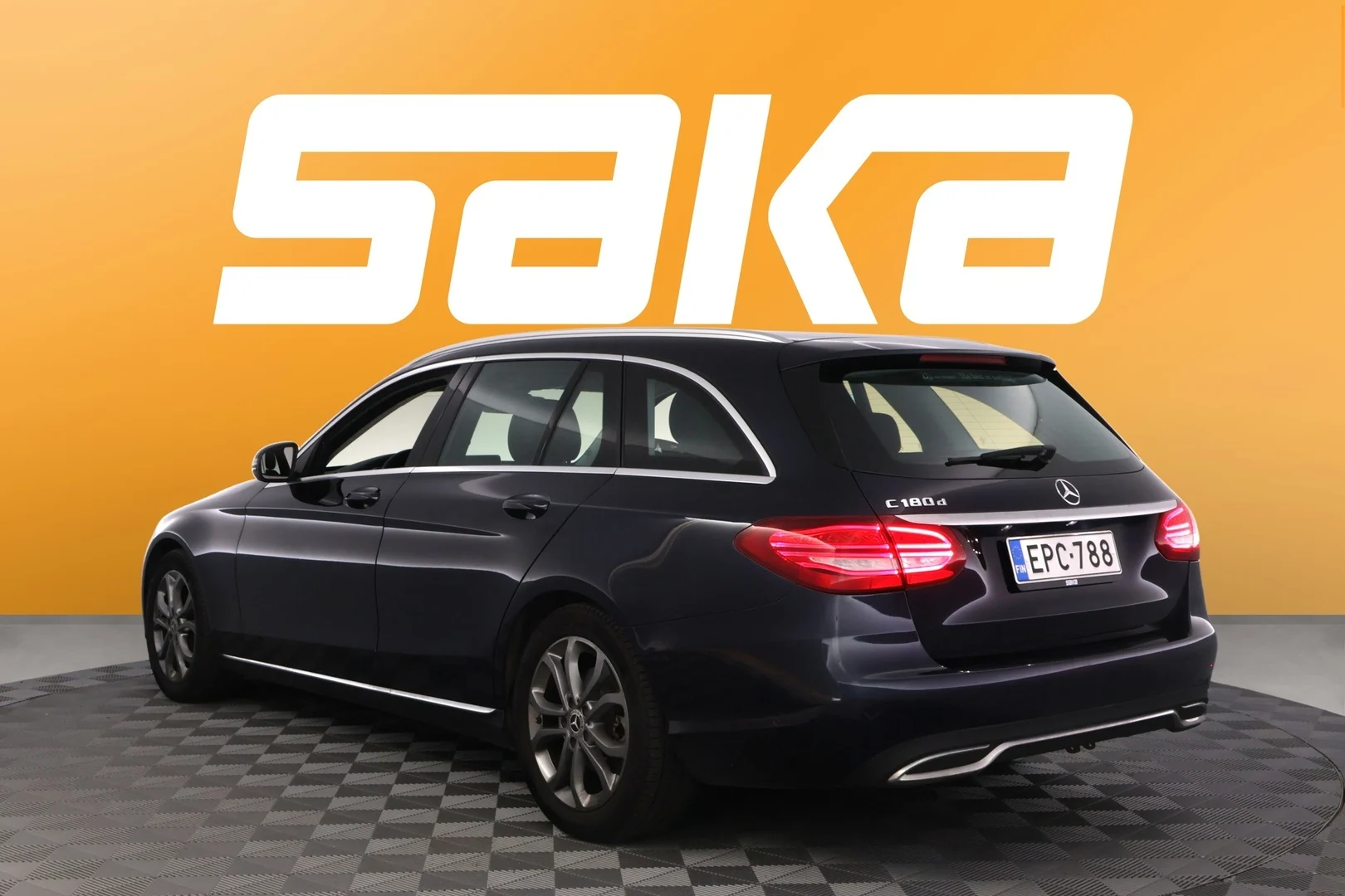 Car Image - KcEZSq5K9RAl0XelBfDXv