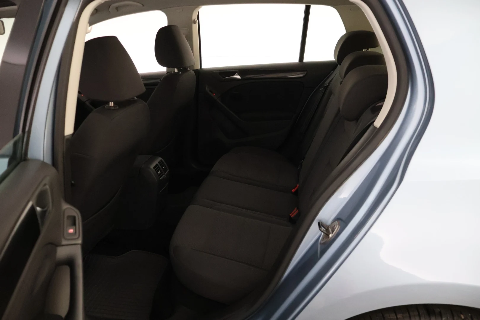 Car Image - 1xT4NYWlOSPLvOQvOzMCxe