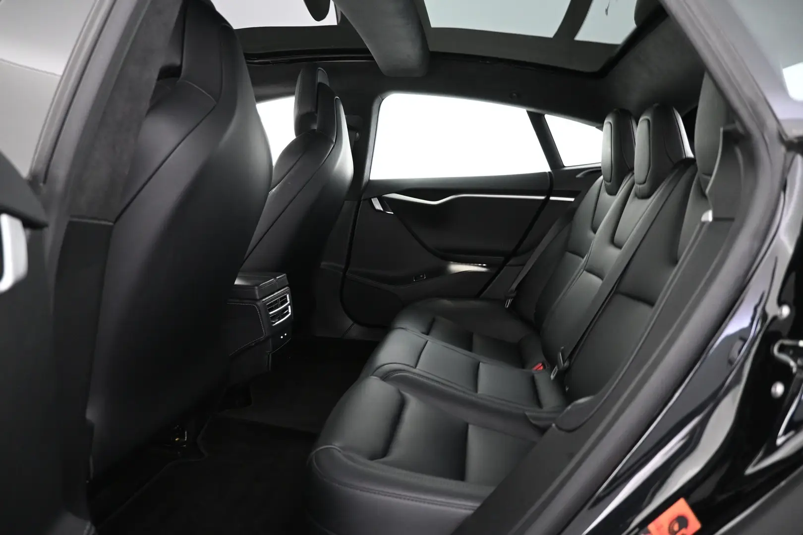 Car Image - 29f4RVg6wlP06ZmdjAbuqW
